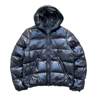 Reversible Camouflage Daunenjacke von Duvetica in Größe M, zeigt beidseitiges Camouflage-Design und gepolsterten Schnitt.