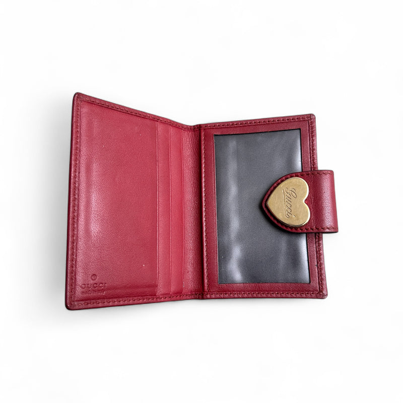 Gucci GG Canvas Canvas Heart Wallet