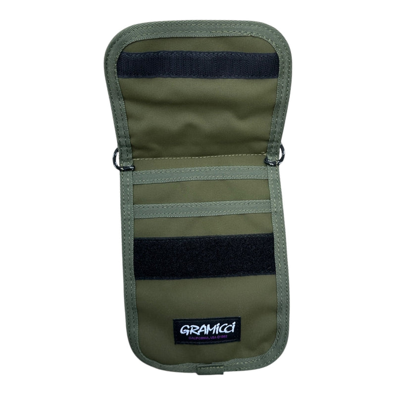 Gramicci Neck Pouch Olive - vintageconcierge