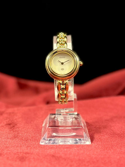 Gucci Vintage Bezel Quartz Uhr - vintageconcierge