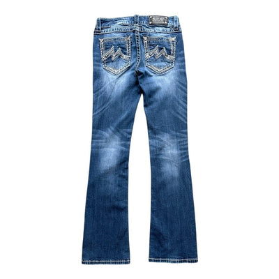 Miss Me Y2K Low Waist Bootcut Jeans, Damen, dunkle Waschung, eng anliegend, mit niedriger Taille und Bootcut-Schnitt.