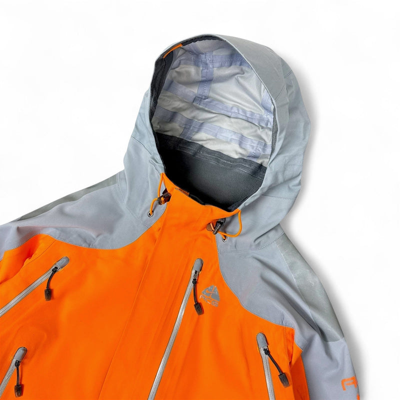 Nike ACG 2005 Rare Outdoor Tactical Windbreaker - vintageconcierge
