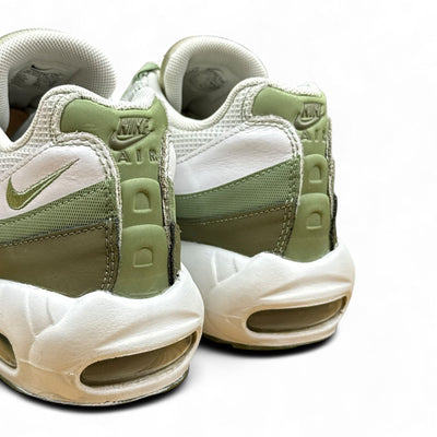 Nike Air Max 95 (43) - vintageconcierge