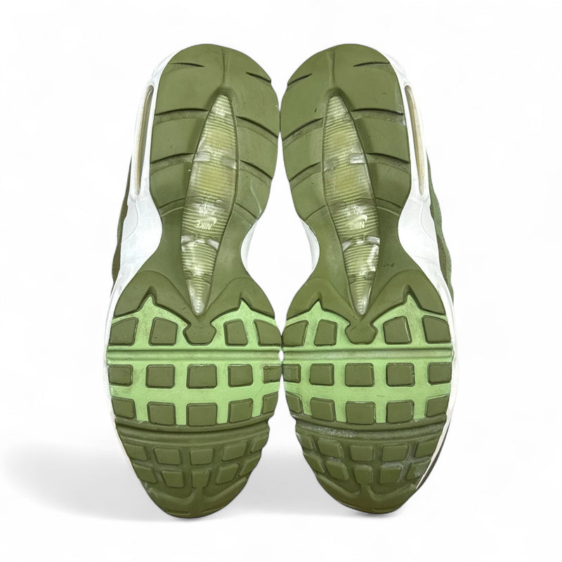 Nike Air Max 95 (43) - vintageconcierge