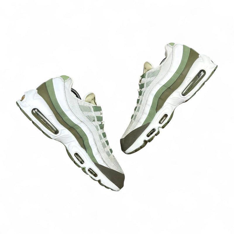 Nike Air Max 95 (43) - vintageconcierge