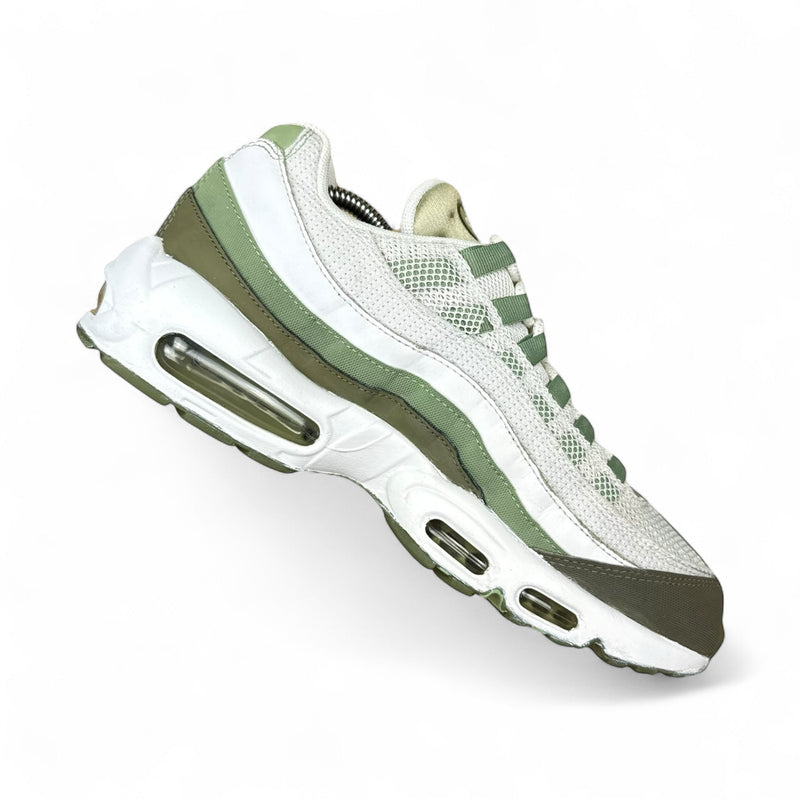 Nike Air Max 95 (43) - vintageconcierge