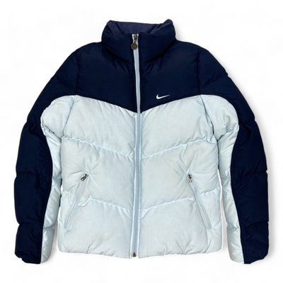 Nike Vintage 00s Navy Babyblau Pufferjacke - vintageconcierge