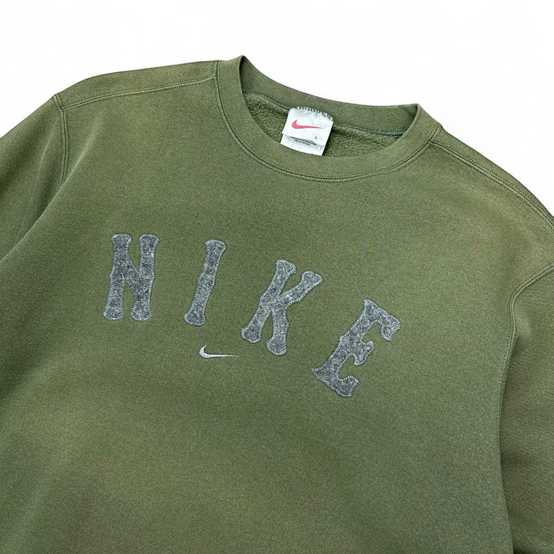 Nike Vintage 1998 Spellout Sweater Dunkelgrün - vintageconcierge
