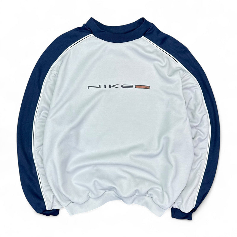 Nike Vintage 2001 Sweatshirt - vintageconcierge