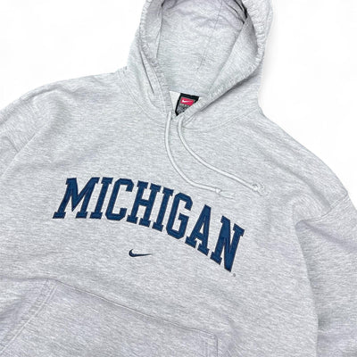 Nike Vintage 90s Boxy Michigan Spellout Hoodie - vintageconcierge
