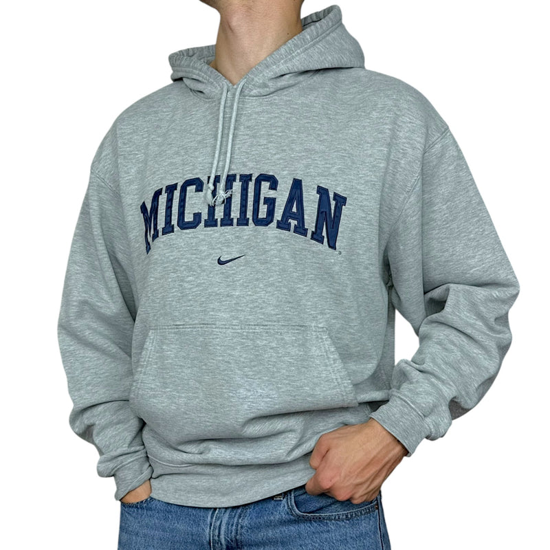 Nike Vintage 90s Boxy Michigan Spellout Hoodie - vintageconcierge