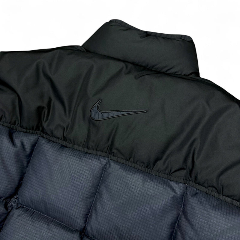 Nike Vintage 90s rare Center - Swoosh Down Pufferjacke Navy - vintageconcierge