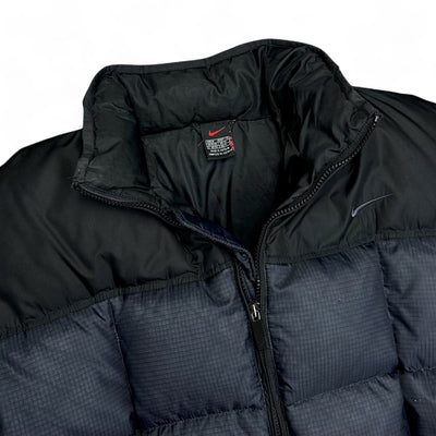 Nike Vintage 90s rare Center - Swoosh Down Pufferjacke Navy - vintageconcierge