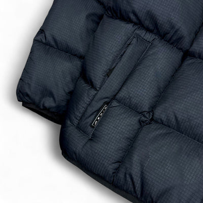 Nike Vintage 90s rare Center - Swoosh Down Pufferjacke Navy - vintageconcierge