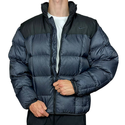 Nike Vintage 90s rare Center - Swoosh Down Pufferjacke Navy - vintageconcierge