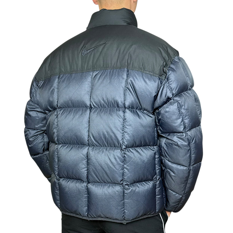 Nike Vintage 90s rare Center - Swoosh Down Pufferjacke Navy - vintageconcierge