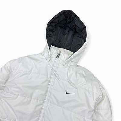 Nike Vintage 90s Rare Spellout Pufferjacke Weiß - vintageconcierge