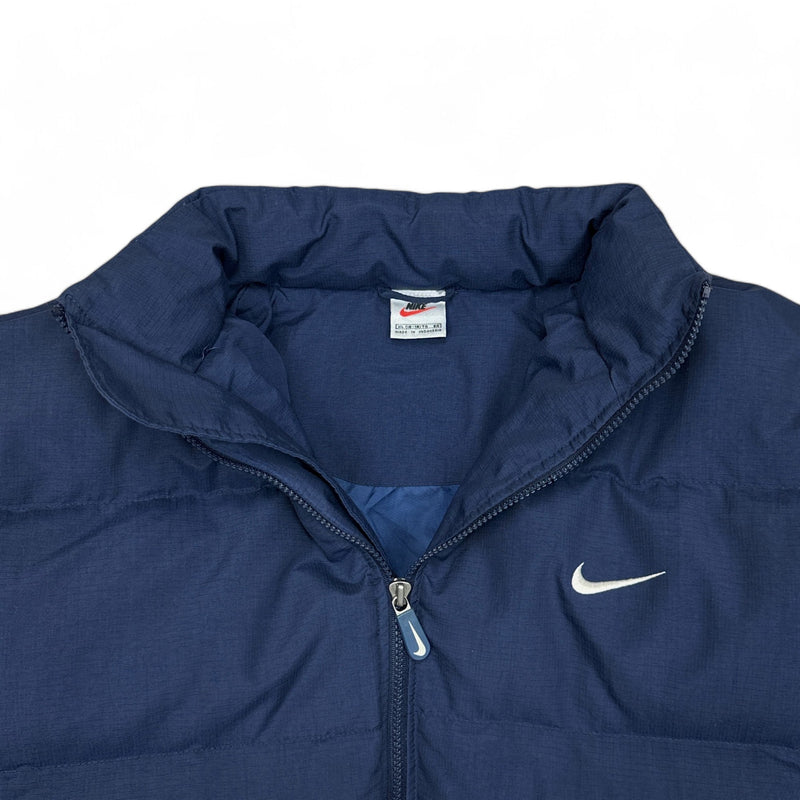 Nike Vintage 90s Spellout Down Pufferjacke - vintageconcierge