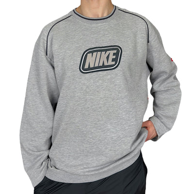 Nike Vintage Y2K BoxLogo Sweater Grau - vintageconcierge