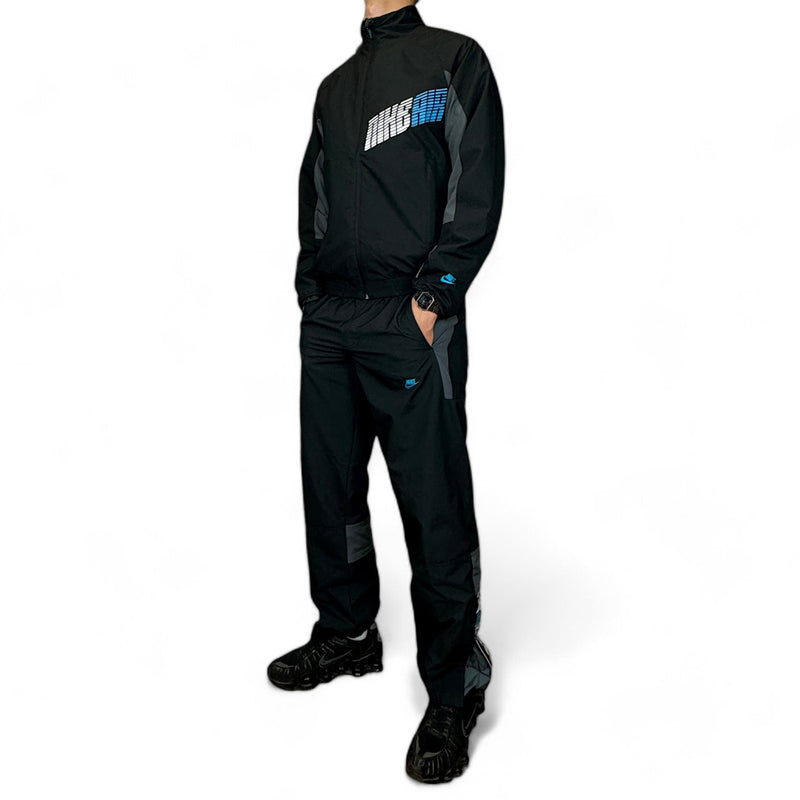 Nike Vintage Y2K Deadstock Tracksuit Schwarz Grau - vintageconcierge