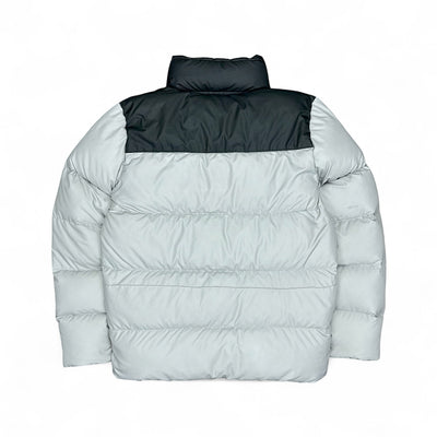 Nike Vintage Y2K Down Puffer Jacke - vintageconcierge