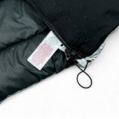 Nike Vintage Y2K Down Puffer Jacke - vintageconcierge