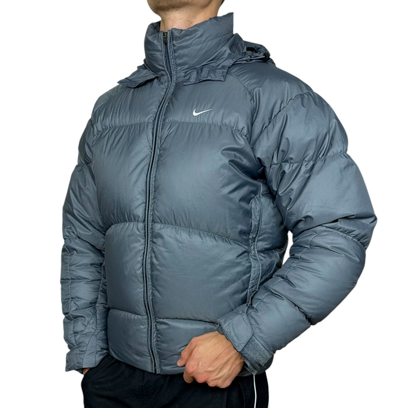 Nike Vintage Y2K Down Puffer Jacke - vintageconcierge