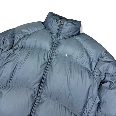 Nike Vintage Y2K Down Puffer Jacke - vintageconcierge