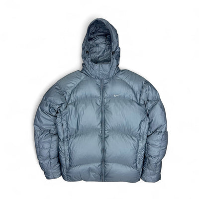 Nike Vintage Y2K Down Puffer Jacke - vintageconcierge