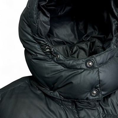 Nike Vintage Y2K Down Puffer Jacke Schwarz - vintageconcierge
