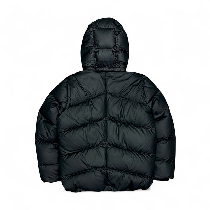 Nike Vintage Y2K Down Puffer Jacke Schwarz - vintageconcierge