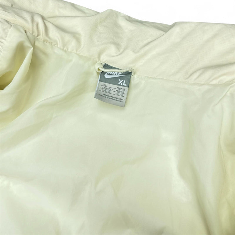 Nike Vintage Y2K Down Pufferjacke Beige - vintageconcierge