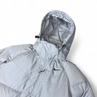 Nike Vintage Y2K Down Pufferjacke Grau - vintageconcierge