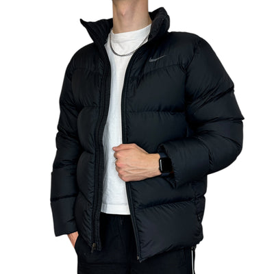 Nike Vintage Y2K Down Pufferjacke Schwarz - vintageconcierge