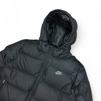 Nike Vintage Y2K Down Pufferjacke Schwarz - vintageconcierge