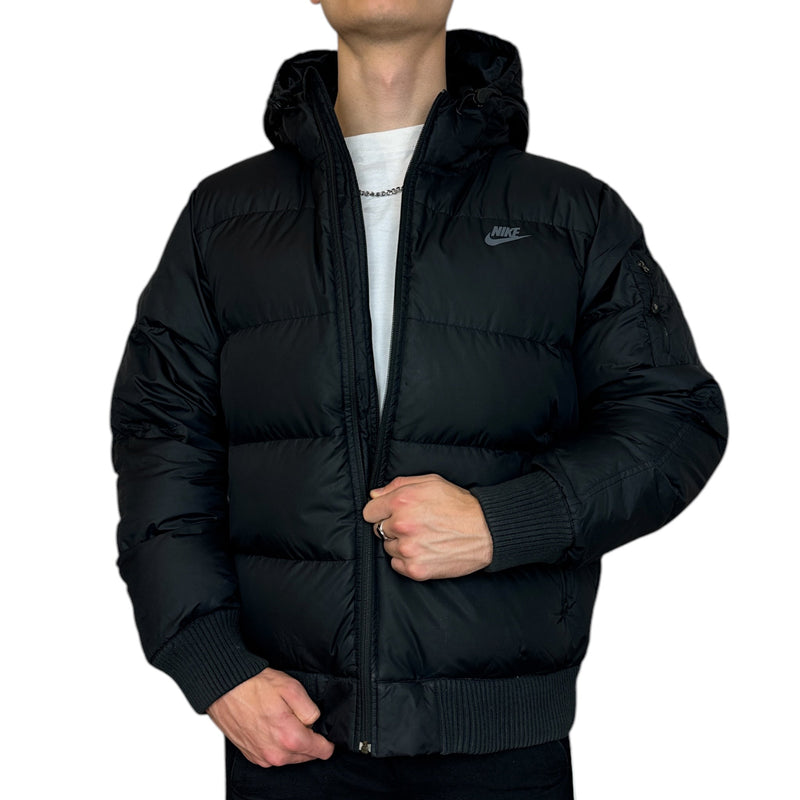 Nike Vintage Y2K Down Pufferjacke Schwarz - vintageconcierge