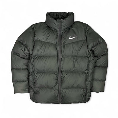 Nike Vintage Y2K Puffer Daunenjacke - vintageconcierge