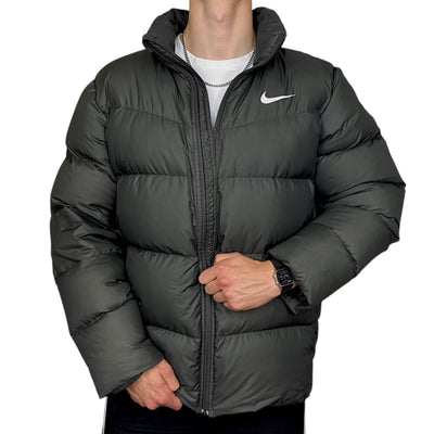 Nike Vintage Y2K Puffer Daunenjacke - vintageconcierge