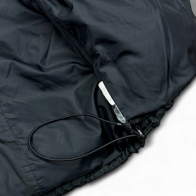 Nike Vintage Y2K Puffer Daunenjacke Schwarz - vintageconcierge