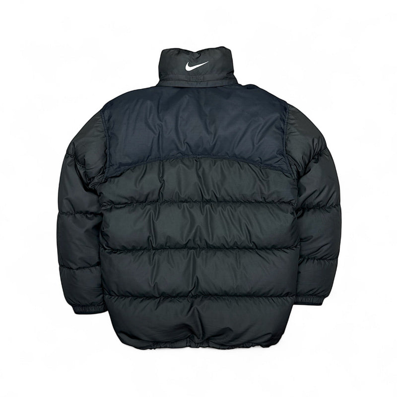 Nike Vintage Y2K Puffer Daunenjacke Schwarz - vintageconcierge