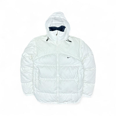 Nike Vintage Y2K Puffer Daunenjacke Weiß - vintageconcierge