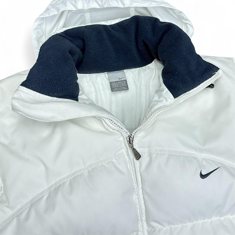 Nike Vintage Y2K Puffer Daunenjacke Weiß - vintageconcierge