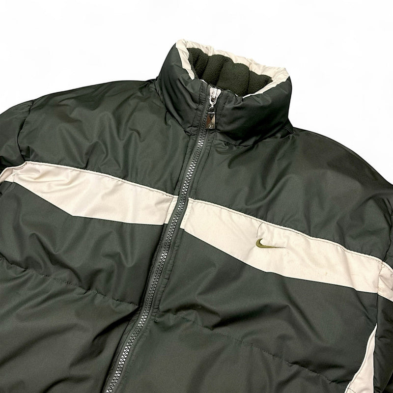Nike Vintage Y2K Puffer Dunkelgrün - vintageconcierge