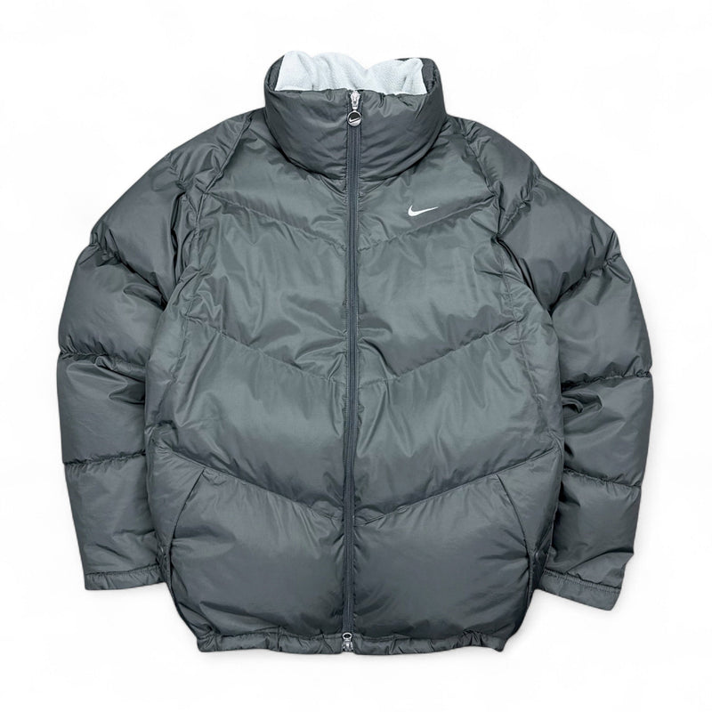 Nike Vintage Y2K Pufferjacke - vintageconcierge