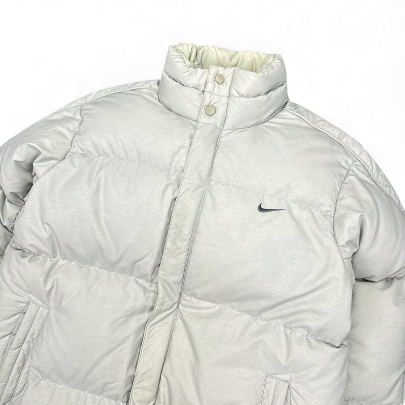 Nike Vintage Y2K Pufferjacke - vintageconcierge