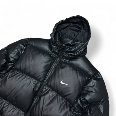 Nike Vintage Y2K Rare Down Pufferjacke Schwarz - vintageconcierge