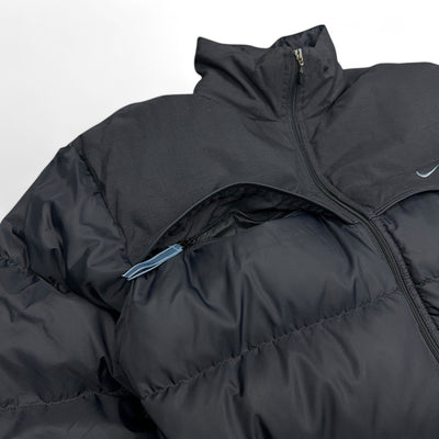 Nike Vintage Y2K Rare Down Pufferjacke Schwarz - vintageconcierge