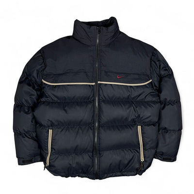 Nike Vintage Y2K Rare Down Pufferjacke Schwarz - vintageconcierge