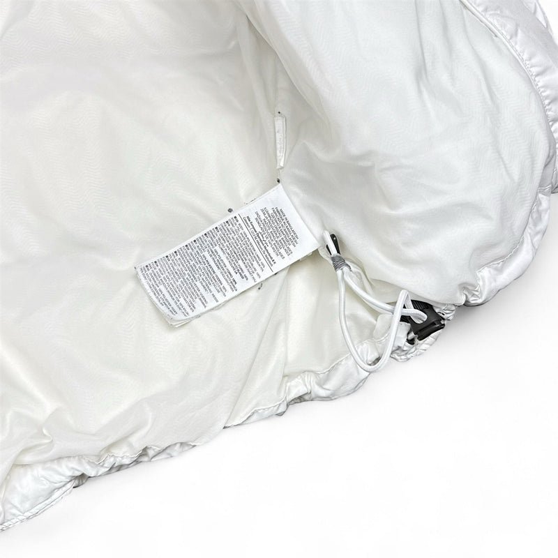 Nike Vintage Y2K Rare Down Pufferjacke Weiß - vintageconcierge
