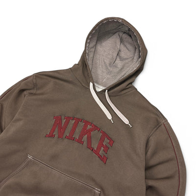 Nike Vintage Y2K Spellout Hoodie Braun - vintageconcierge